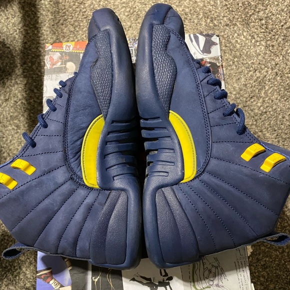 Air Jordan 12 Retro Michigan NRG